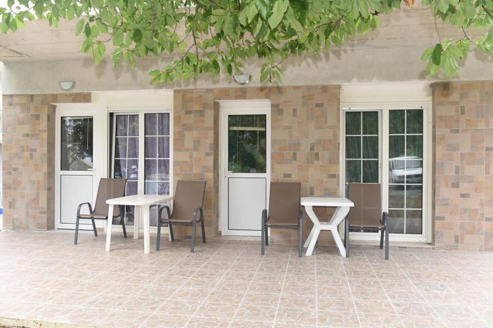 Villa Leonidas Koutsoupia Kókkinon Nerón Εξωτερικό φωτογραφία